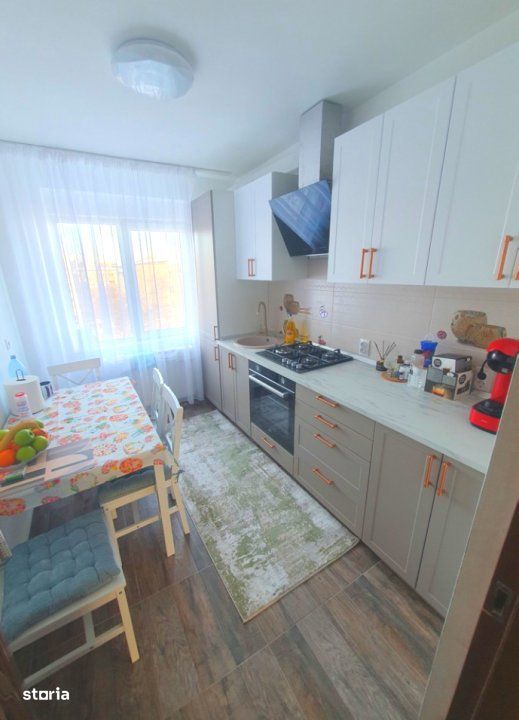 Apartament 3 camere decomandat - Podu Ros - Iasi