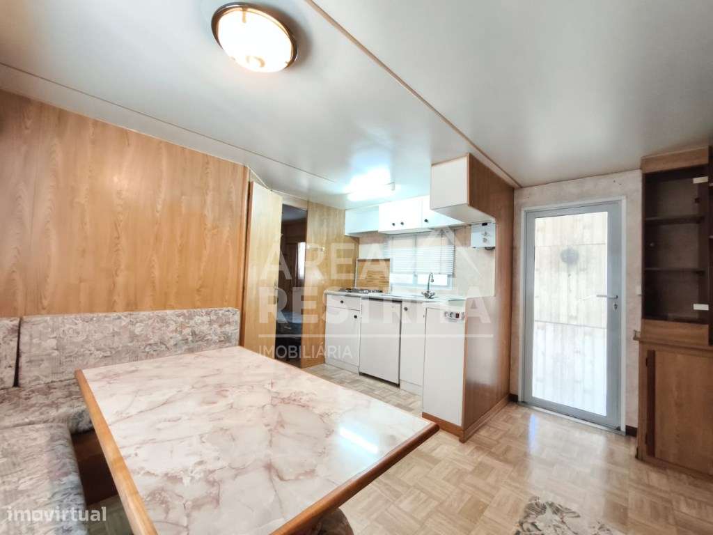 Moradia T3+1 com cave gaveto, Parque Verde em Fernão Ferro - Grande imagem: 4/21