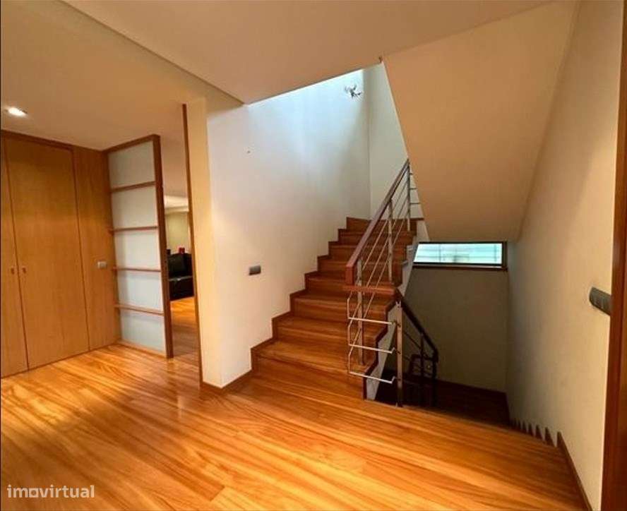 Moradia Individual T3 com piscina em Lomar-54