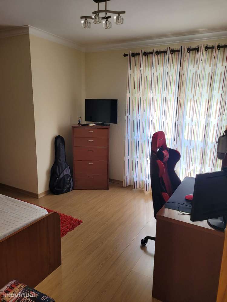 Excelente Apartamento T4-25
