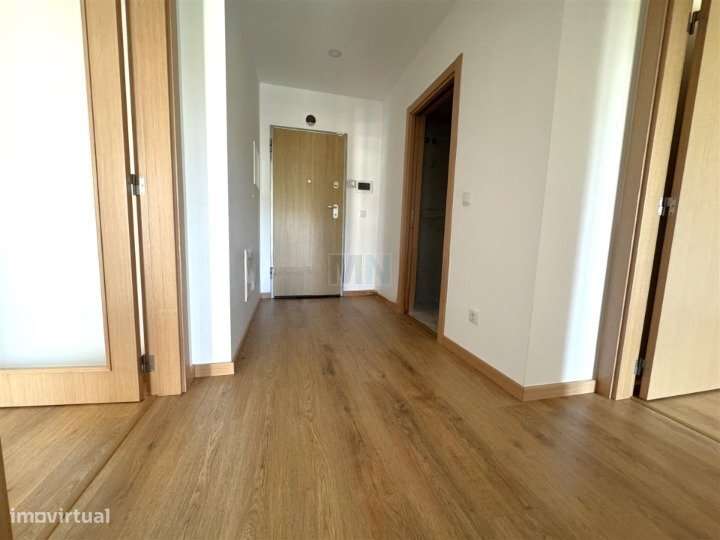 Arrenda- se T1 c/ Garagem  – Quinta da Portela - Grande imagem: 4/9