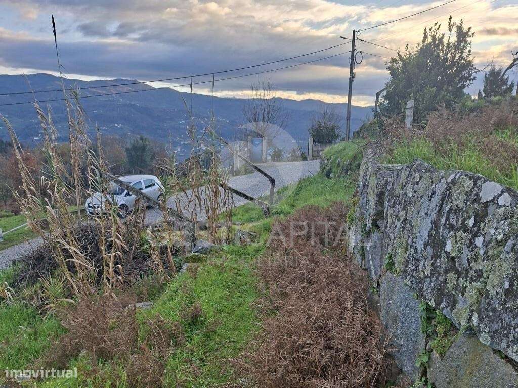 Moradia para reconstrução em São Tomé de Covelas, Baião-13