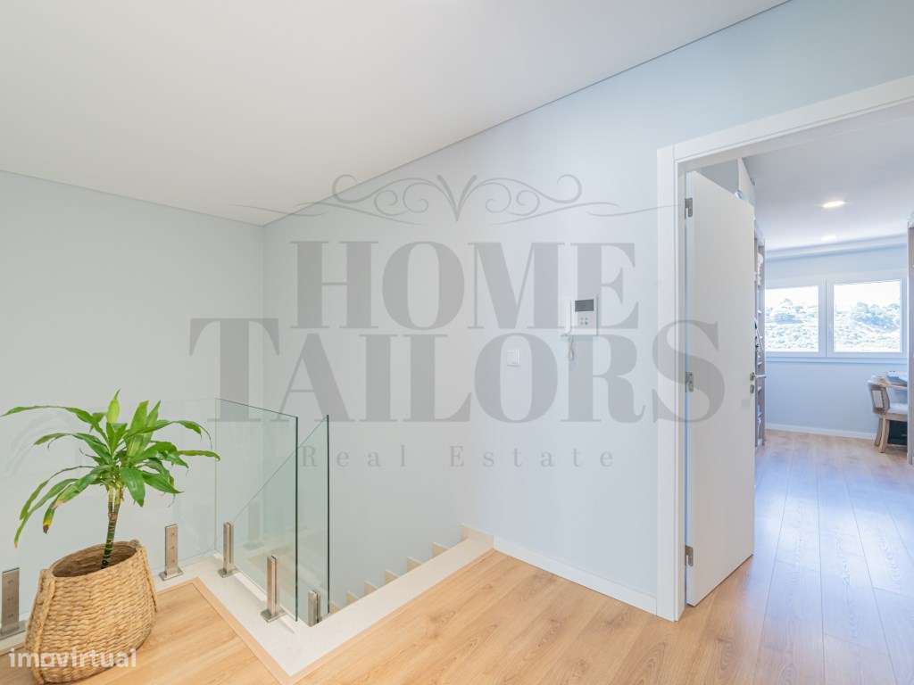 Moradia T3 em Caneças, com excelente jardim e garagem-16