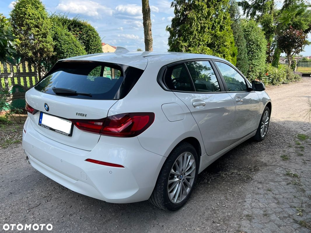 BMW Seria 1 118i - 4