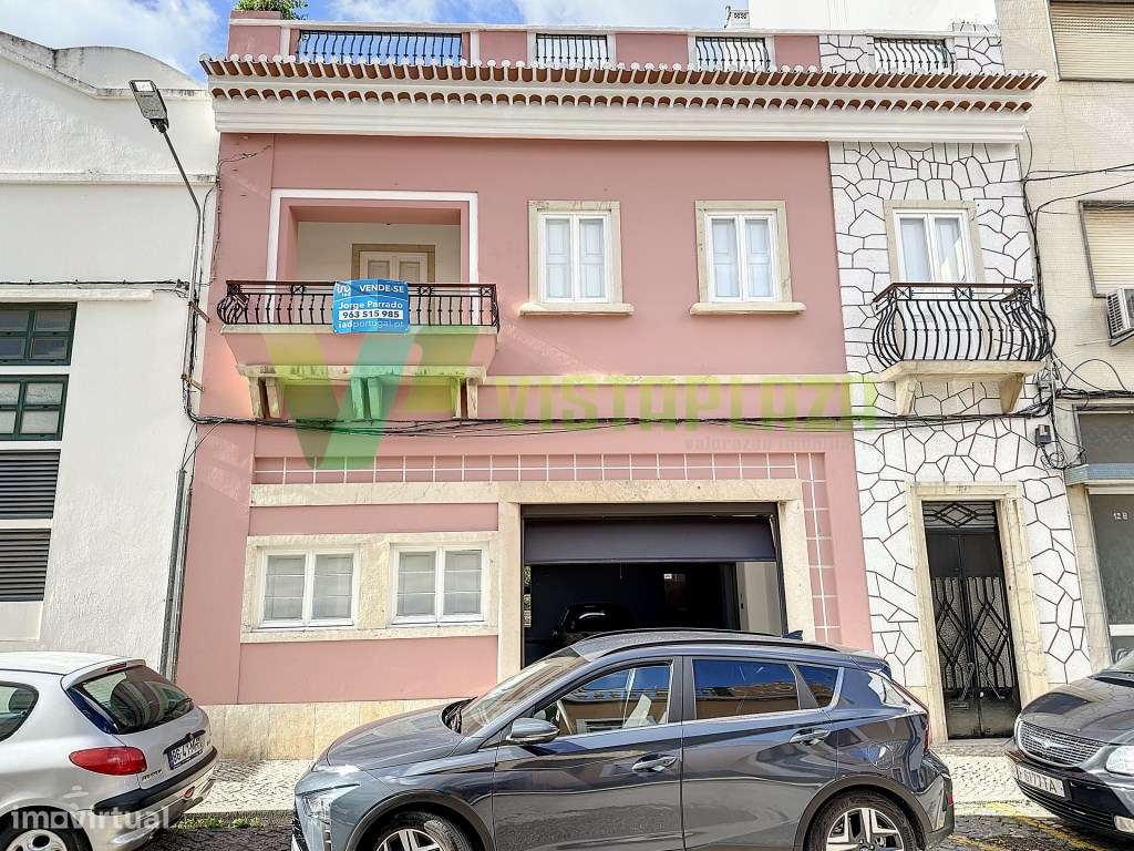 Moradia T4 Remodelada Centro de Portimão-14