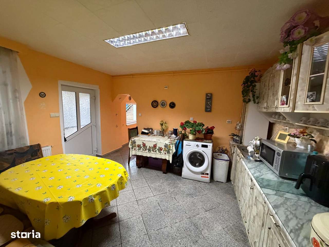 Casa de vanzare, zona Gloria, PRET: 104.000 EURO-12