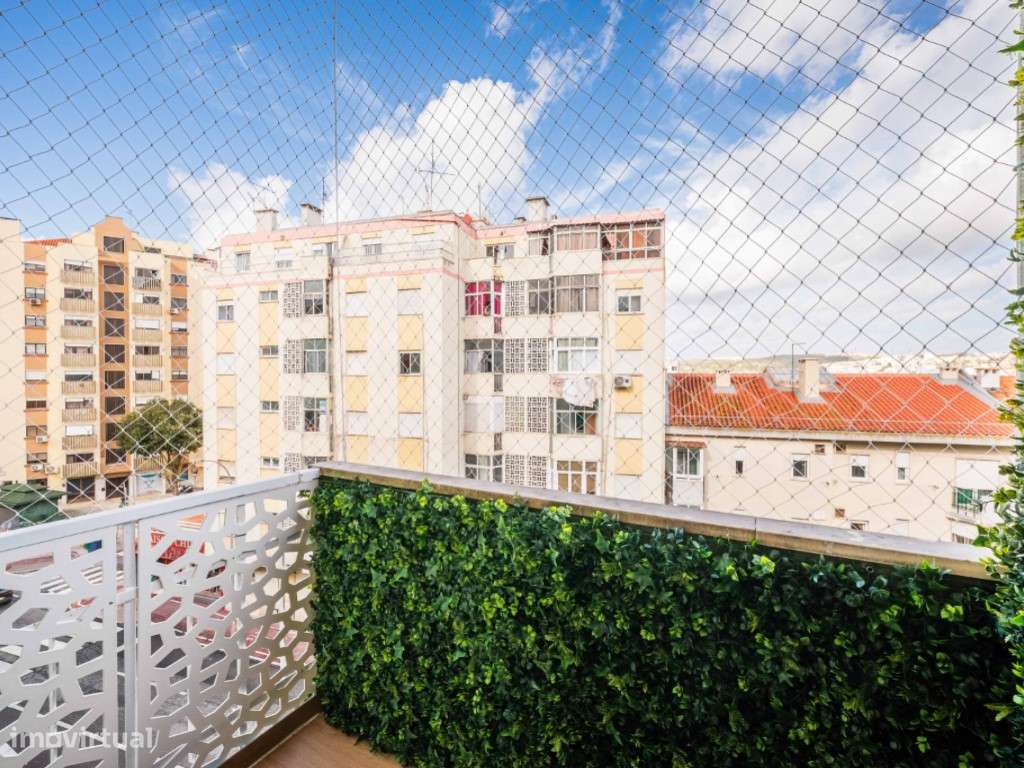 T3 Totalmente Remodelado - Avenida D. José I, Amadora-41