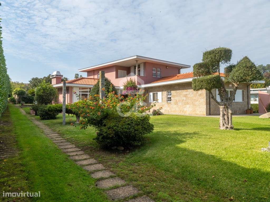 Moradia Individual de Luxo T4 às Portas da Cidade - Gavião, Famalicão-38