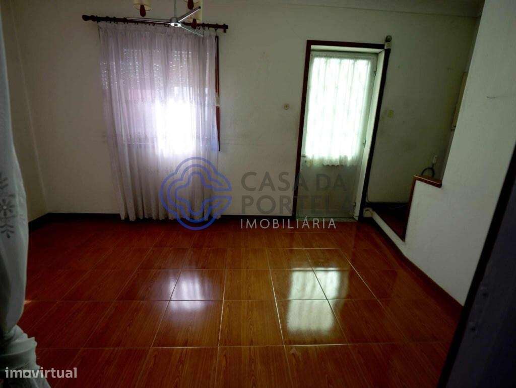 EM RIO TINTO MORADIA DE TIPOLOGIA T3 - Grande imagem: 4/14