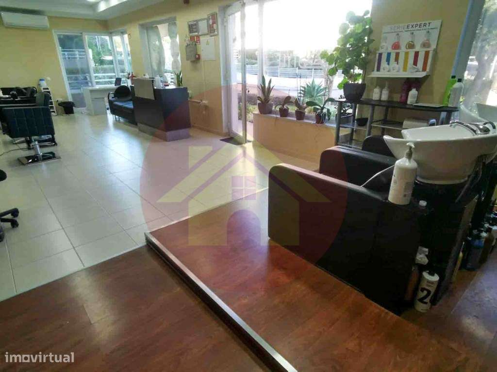 Loja para Venda na Encosta da Marina em Portimão - Grande imagem: 3/13