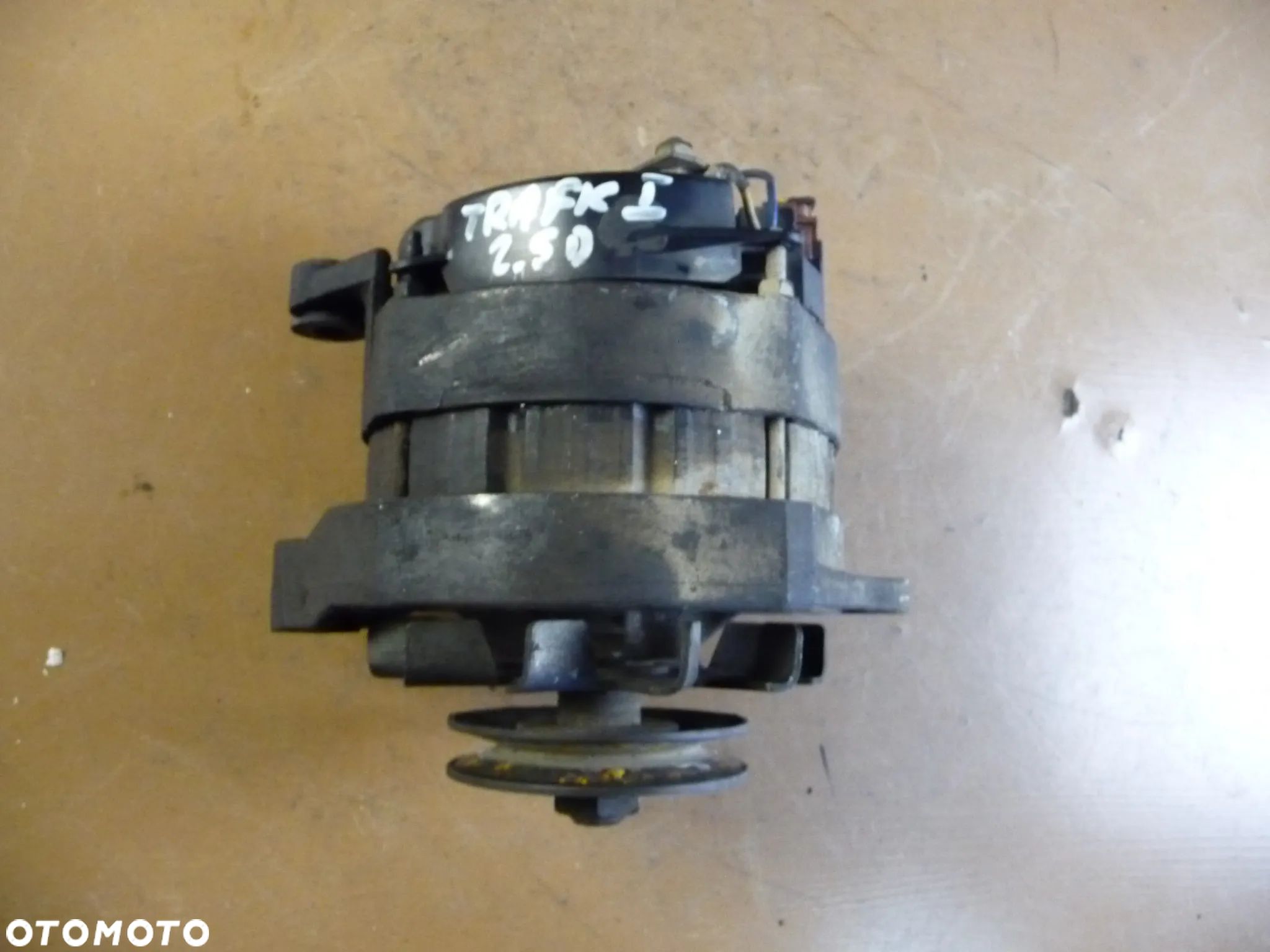 ALTERNATOR RENAULT TRAFIC I 80-00 2.1 2.5D - 1