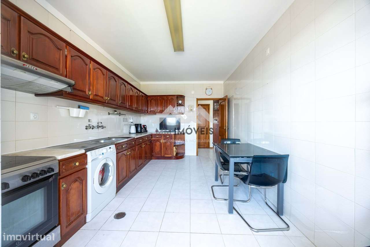 Apartamento T3 | Jardim | Varanda | Garagem | Gondomar - Grande imagem: 4/46