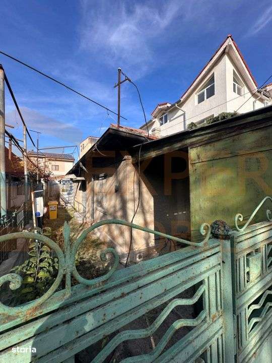 Casa cu potential in zona Faleza Nord, Constanta - Imagine principală: 2/5