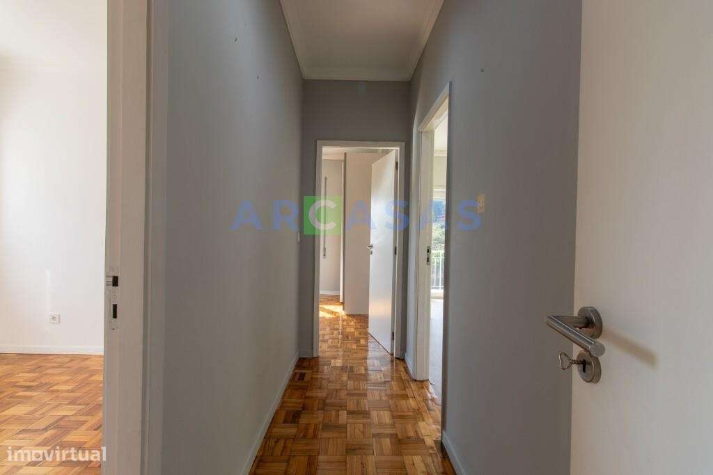 Andar moradia V3 com 2 garagens fechadas em São Cosme, Gondomar-11