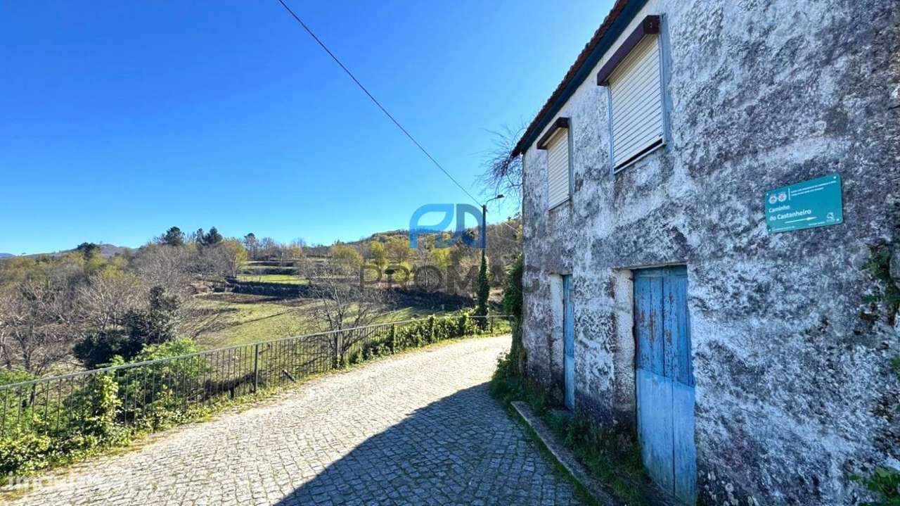 Oportunidade Única: Conjunto 3 Moradias em Granito Vistas Panorâmicas-9