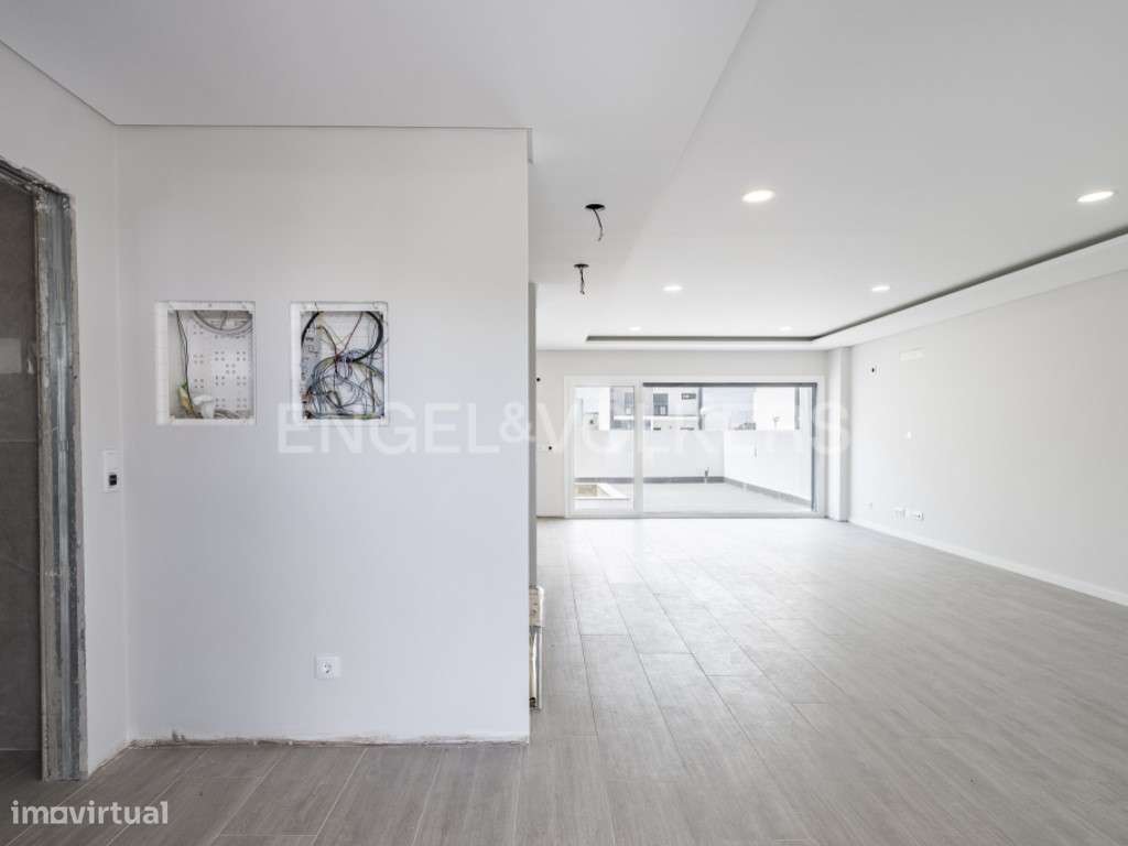 Moradia de Luxo T4 em Alcochete com Piscina e Rooftop - Grande imagem: 5/31