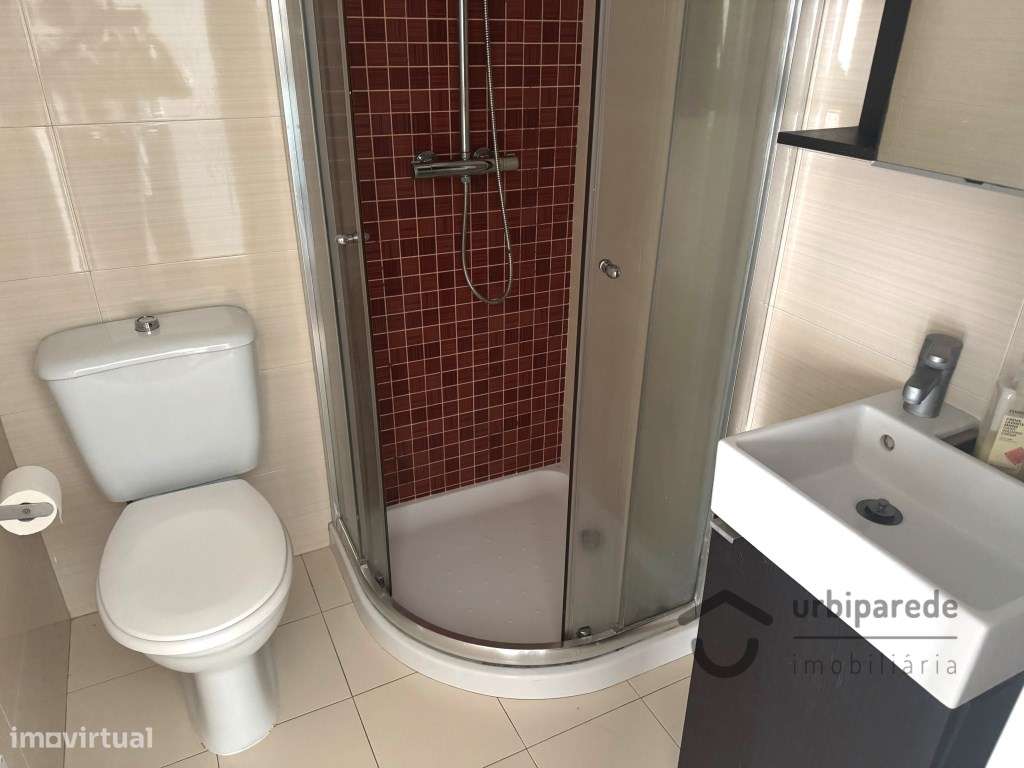 Apartamento T3 no Restelo c/ vista Rio.-14