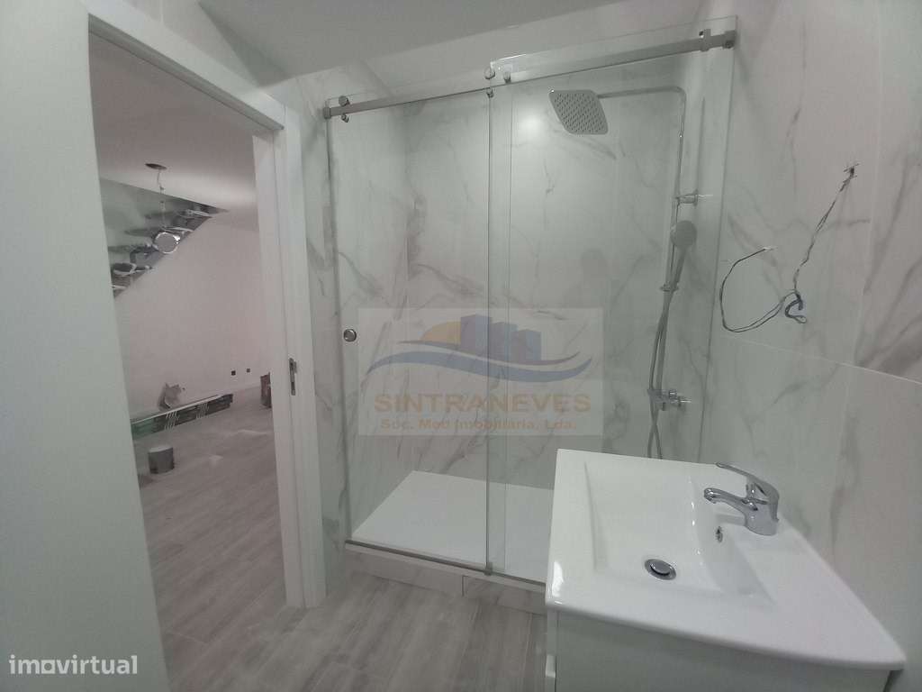 Fantástico T3 Dúplex, totalmente remodelado com Garagem a 300m da P...-10