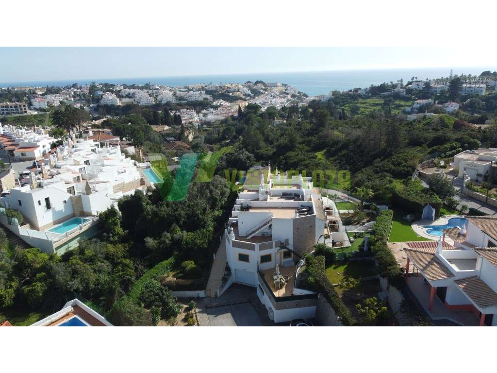 Moradia T3 com Vista Mar Perto de Carvoeiro com Jardim e Piscinas C...-30