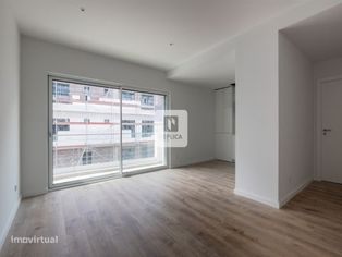 T1 Novo com Varanda e Lugar de garagem - Ramalde, Porto