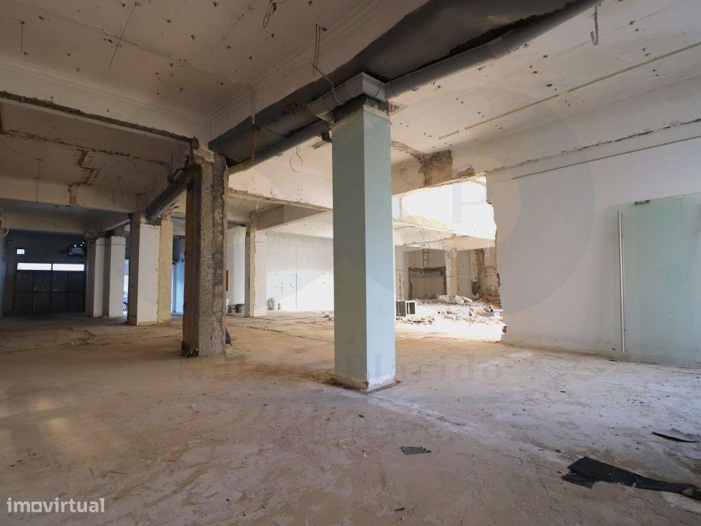 Escritórios, Co-Working ou Espaço de Múltiplas Utilizações com Esta...-18