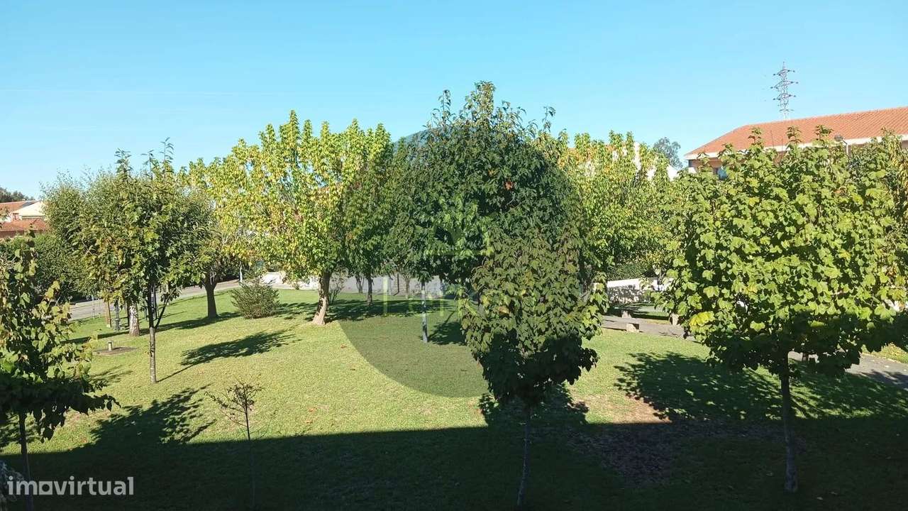 Moradia T3 em Banda a 500m do Parque da Devesa | Famalicão - Grande imagem: 5/21