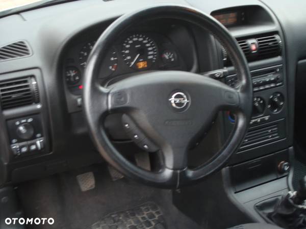 Opel Astra - 22