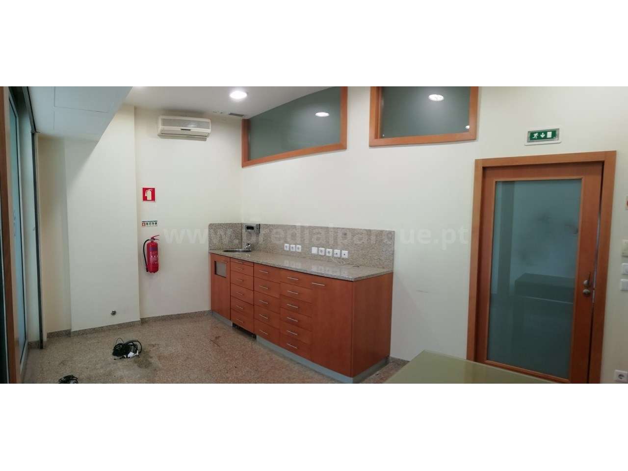 Loja com 2 frentes, Campo Alegre - Grande imagem: 2/22