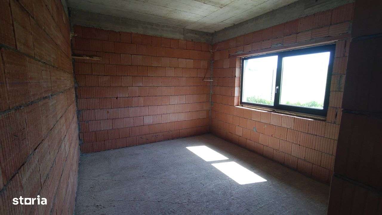 Vand casa in Salistea Noua-7