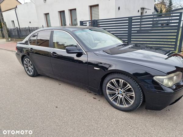 BMW Seria 7 735i - 9