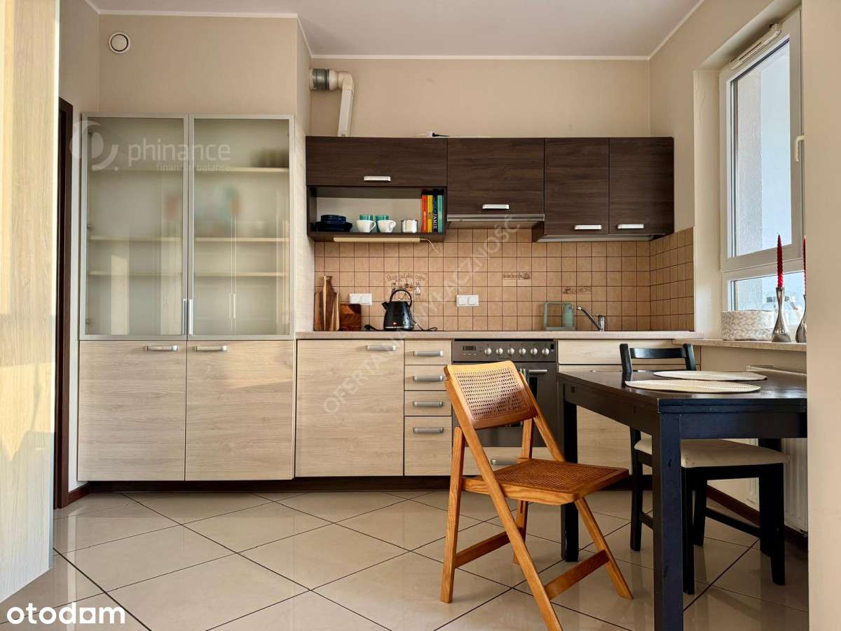 38m2, kawalerka, miejsce postojowe w hali-3