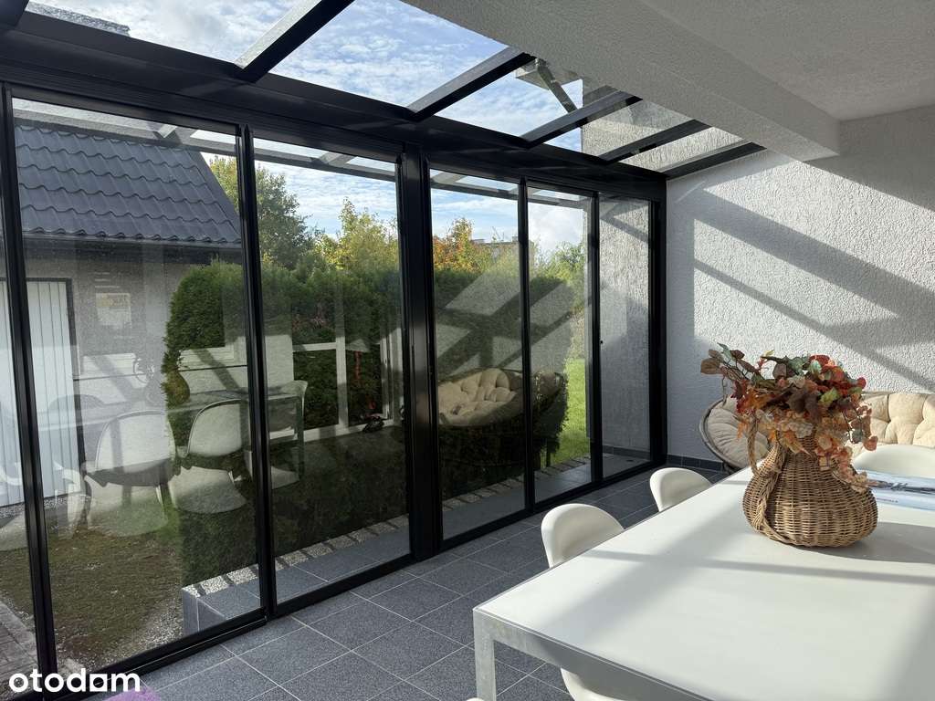 Piękny dom na sprzedaż w Dołujach.-11