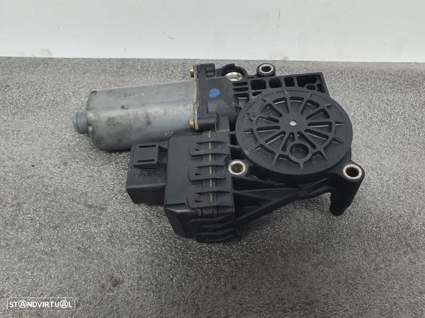 Motor Elevador Porta Frente Esq Audi A4 (8D2, B5) - 1