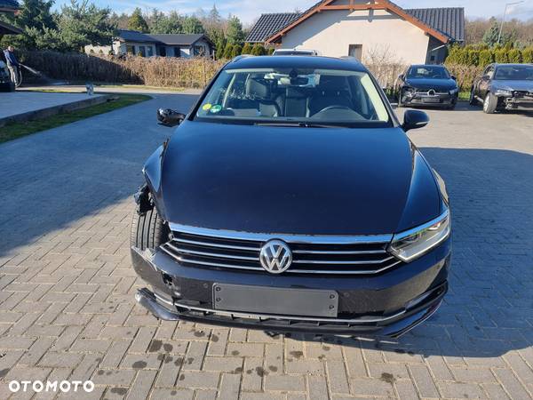 Volkswagen Passat - 2