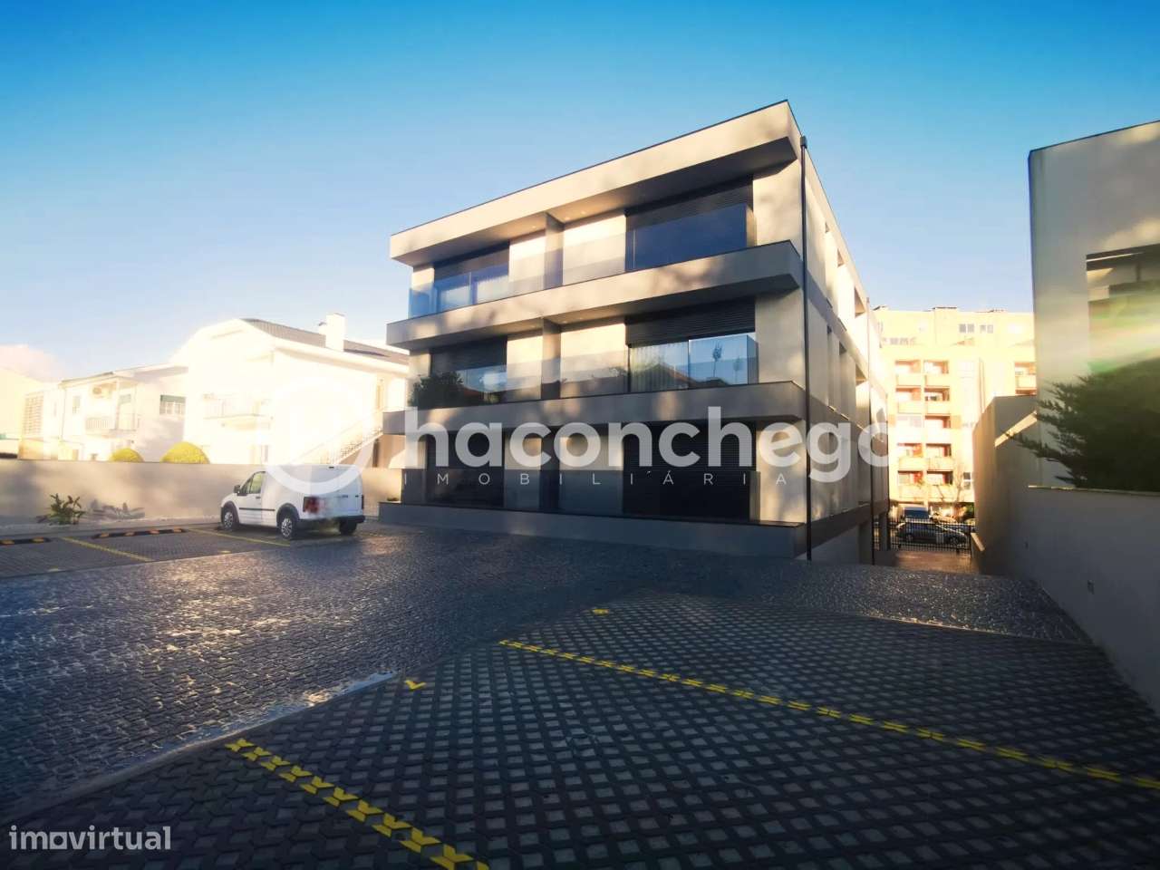Apartamento T1 em Barcelos com lugar de garagem - Grande imagem: 2/27