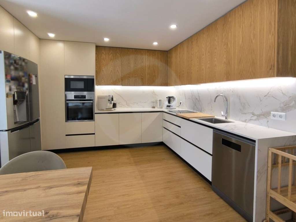 T2 Duplex com Terraço em 1ª Linha de Mar em Vila do Conde-5