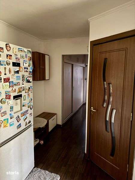 Vand apartament 3 camere decomandat - Imagine principală: 5/6