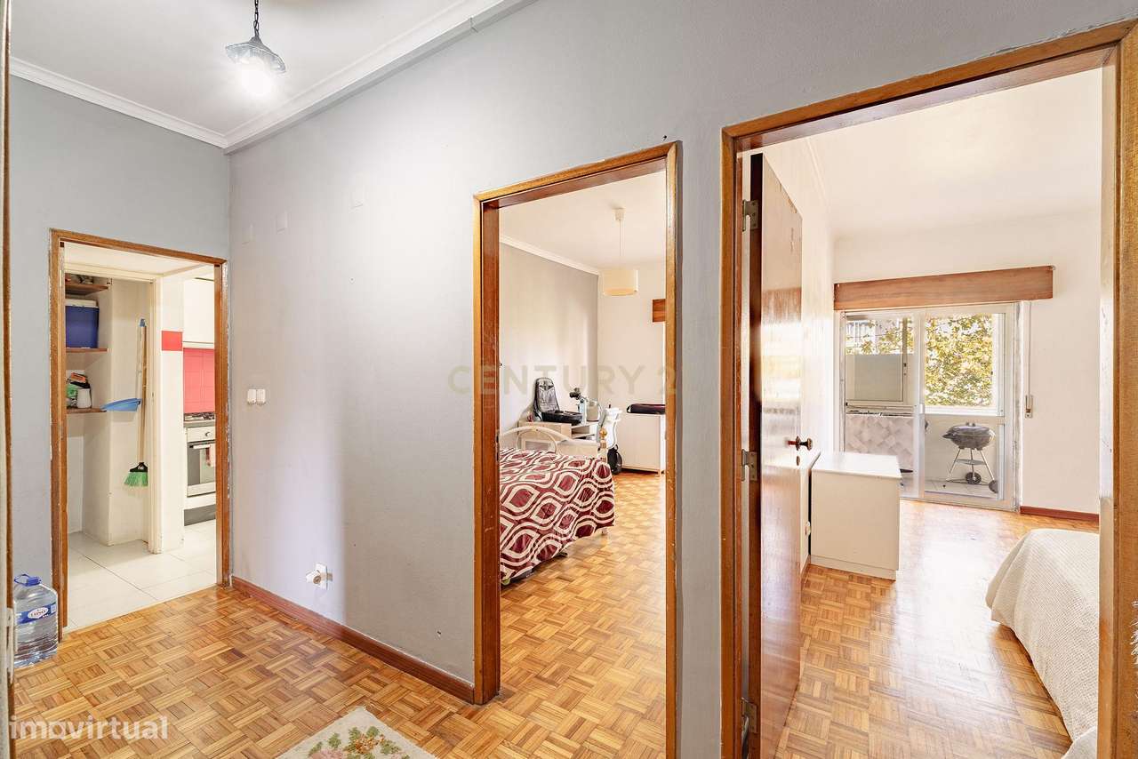 Apartamento T2 na Quinta do Rouxinol, Corroios-8