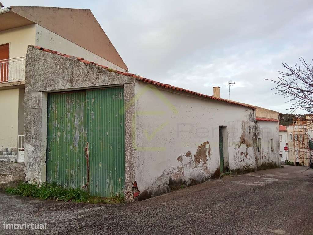 Adega com projecto aprovado para Edifício Bifamiliar - Grande imagem: 2/10