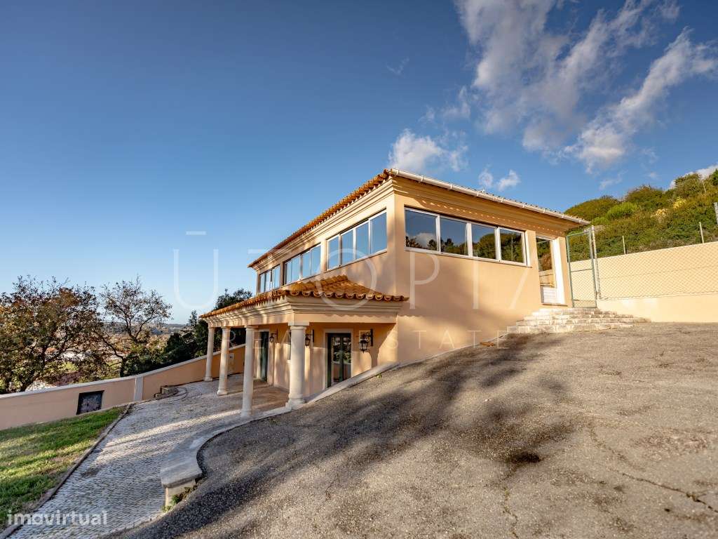 Moradia de Prestígio com Piscina, Campo de Ténis e Terreno Murado d...-18