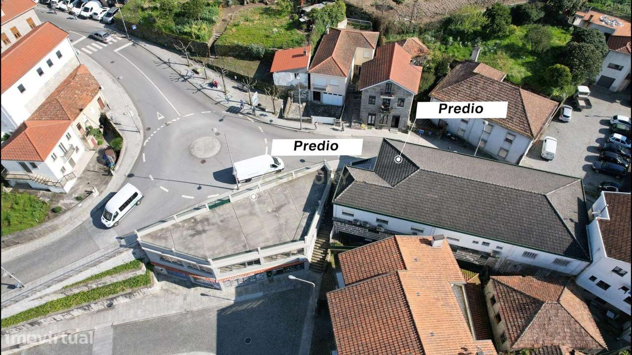 Edifício junto ao Mercado e Câmara Municipal - Investimento - Grande imagem: 4/7