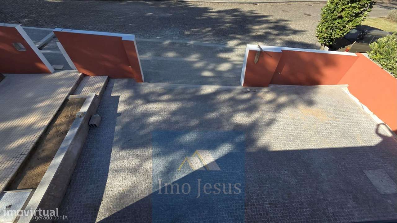 Moradia Terrêa 4 Frentes em Pedroso-36