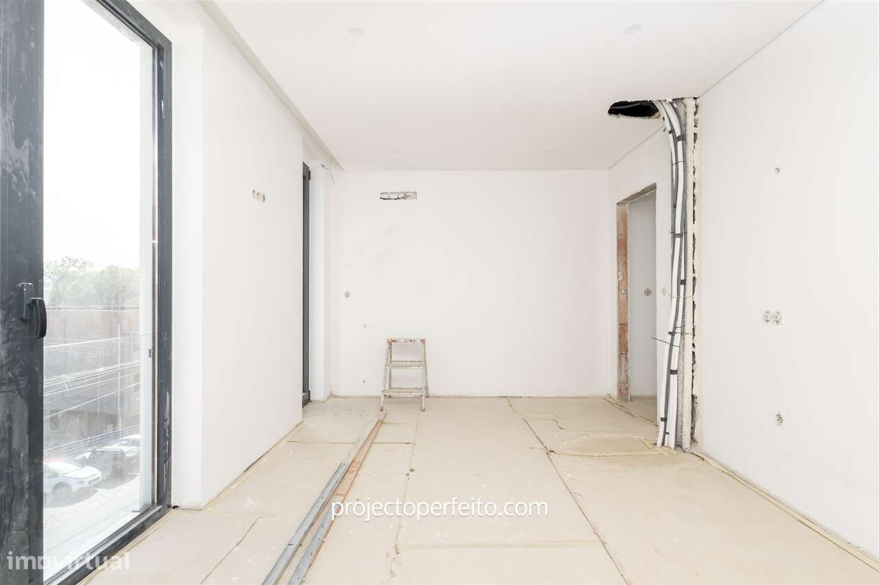 Moradia Geminada T3+1 Venda em São Félix da Marinha,Vila Nova de Gaia-12