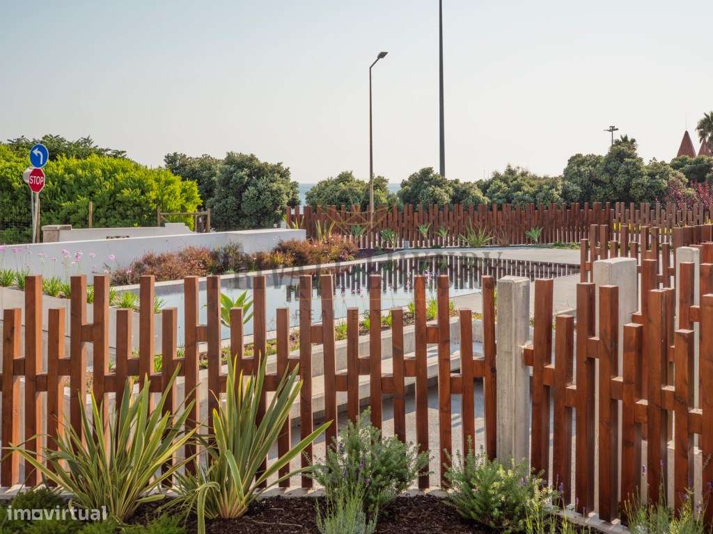 Villa T3+1 em frente ao mar no Estoril - Grande imagem: 4/31