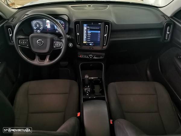 Volvo XC 40 2.0 D3 Momentum Geartronic - 31