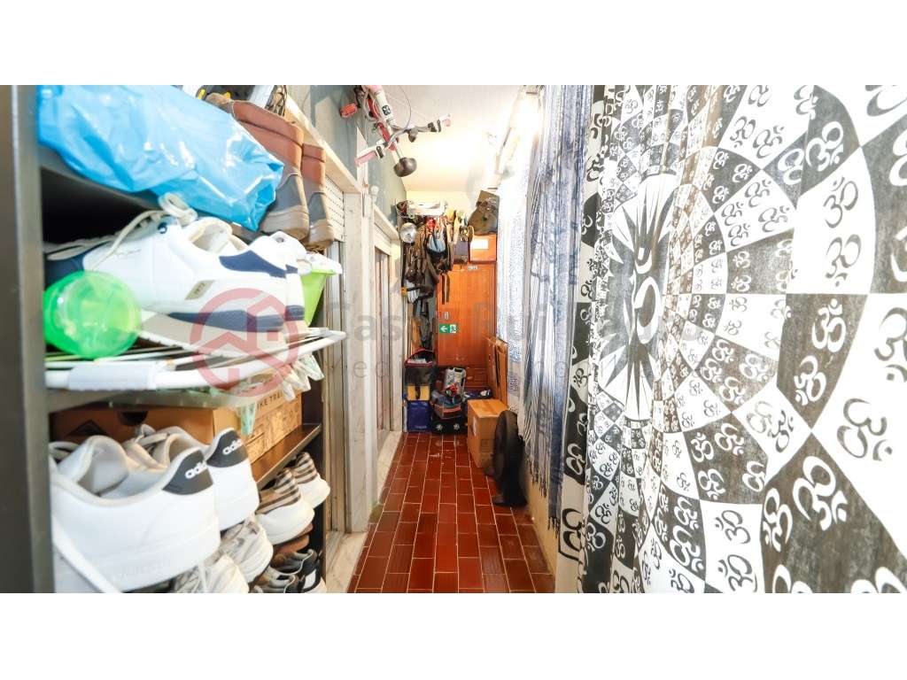 Apartamento remodelado T3 em prédio com elevador na Quinta do Rouxi...-18
