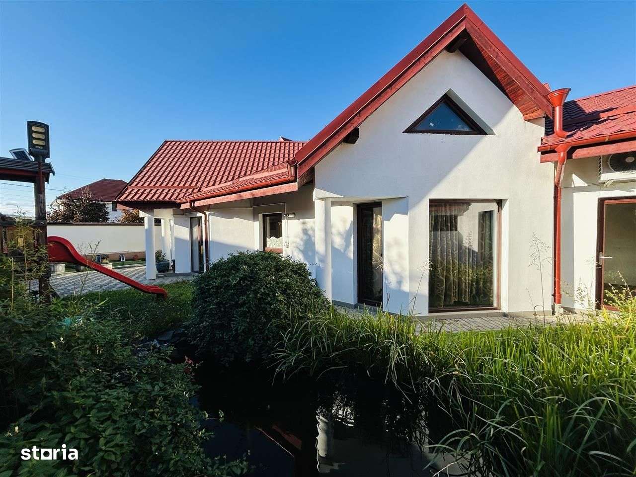 Casă individuală cu iaz, jacuzzi, saună și curte superbă – Cisnădie-15