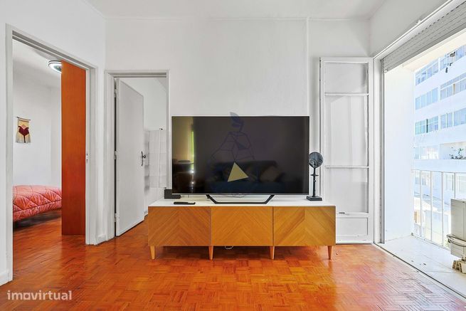 Apartamento T4 Completamente Renovado em Portimão-24