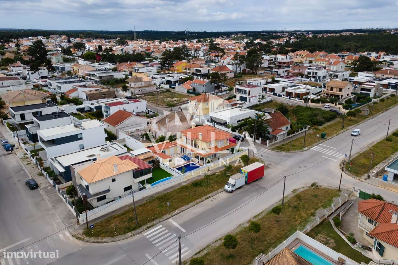 Moradia Isolada T4 em Valadares-7