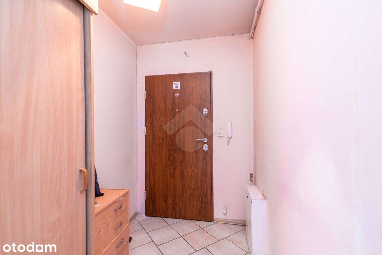 2pokoje, oddzielna kuchnia, balkon, piwnica, tramwaj-11